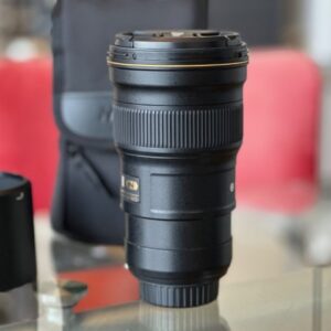 Alternative view of Nikon 300mm f/4.0E VR PF occasion