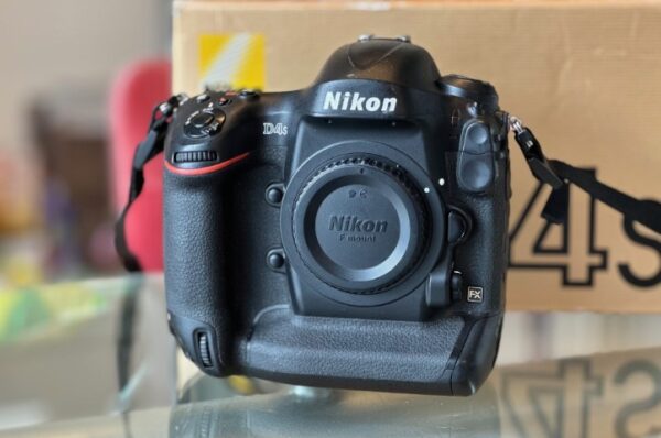 Tweedehands Nikon D4s