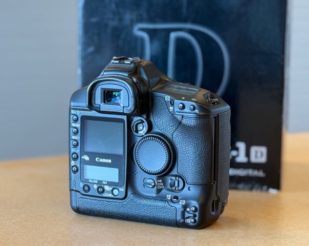 Canon EOS-1D Mark II Body – Occasion - Afbeelding 2
