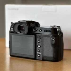 Alternative view of Fujifilm GFX 50S II body occasion