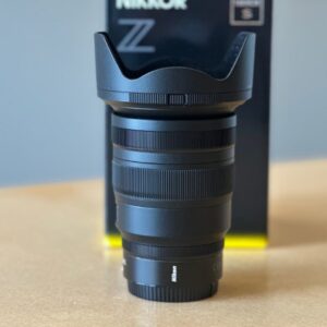 Alternative view of Nikon Z 24-70mm f/2.8S