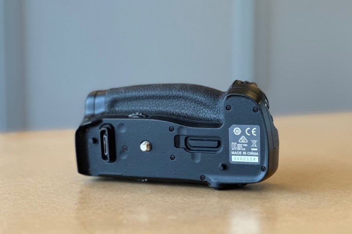 Nikon MB-D18 verticale grip - Afbeelding 3