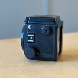 Alternative view of Mamiya RZ67 Pro II