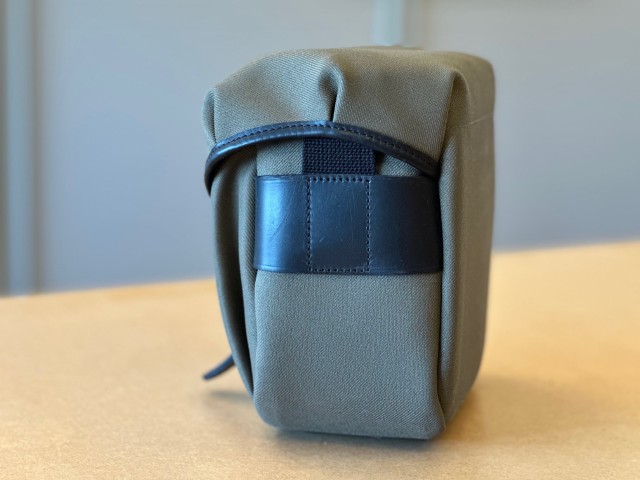 Billingham Hadley Digital (Sage FibreNyte / Black Leather) - Afbeelding 2