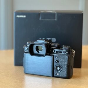 Alternative view of Fujifilm X-T3 Body (Black)