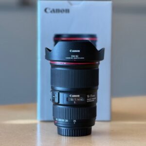 Alternative view of Canon EF 16-35mm f/4L IS USM – occasion