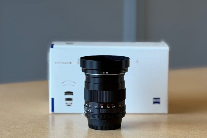Carl Zeiss Distagon T* 35mm f/2 ZF Nikon – Occasion - Afbeelding 2