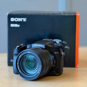 Alternative view of Sony Cyber-shot DSC-RX10 IV – Occasion